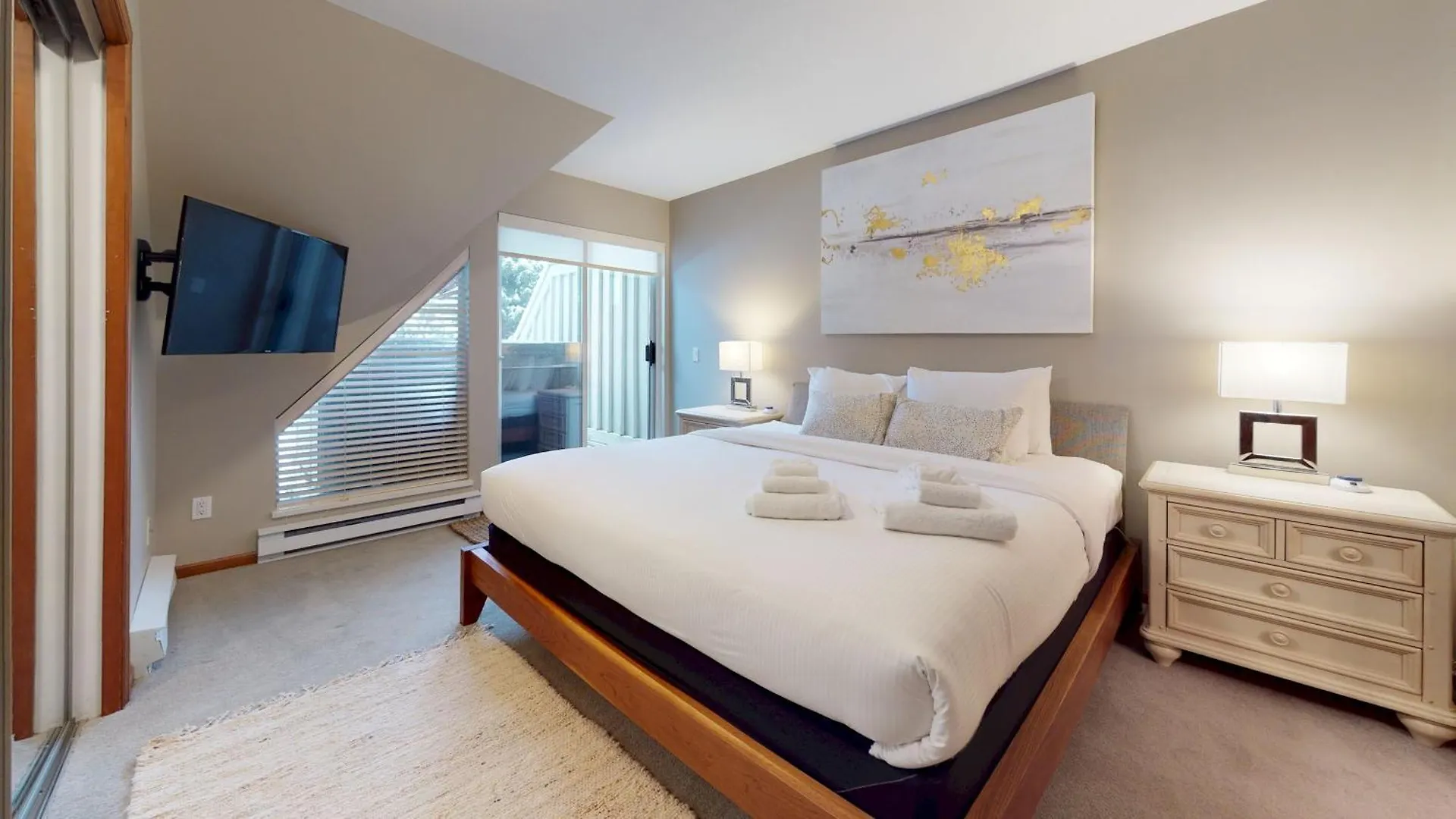 Appartement Lagoons 20 Village Location Rare 5Bdr Condo With Private Hot Tub Whistler
