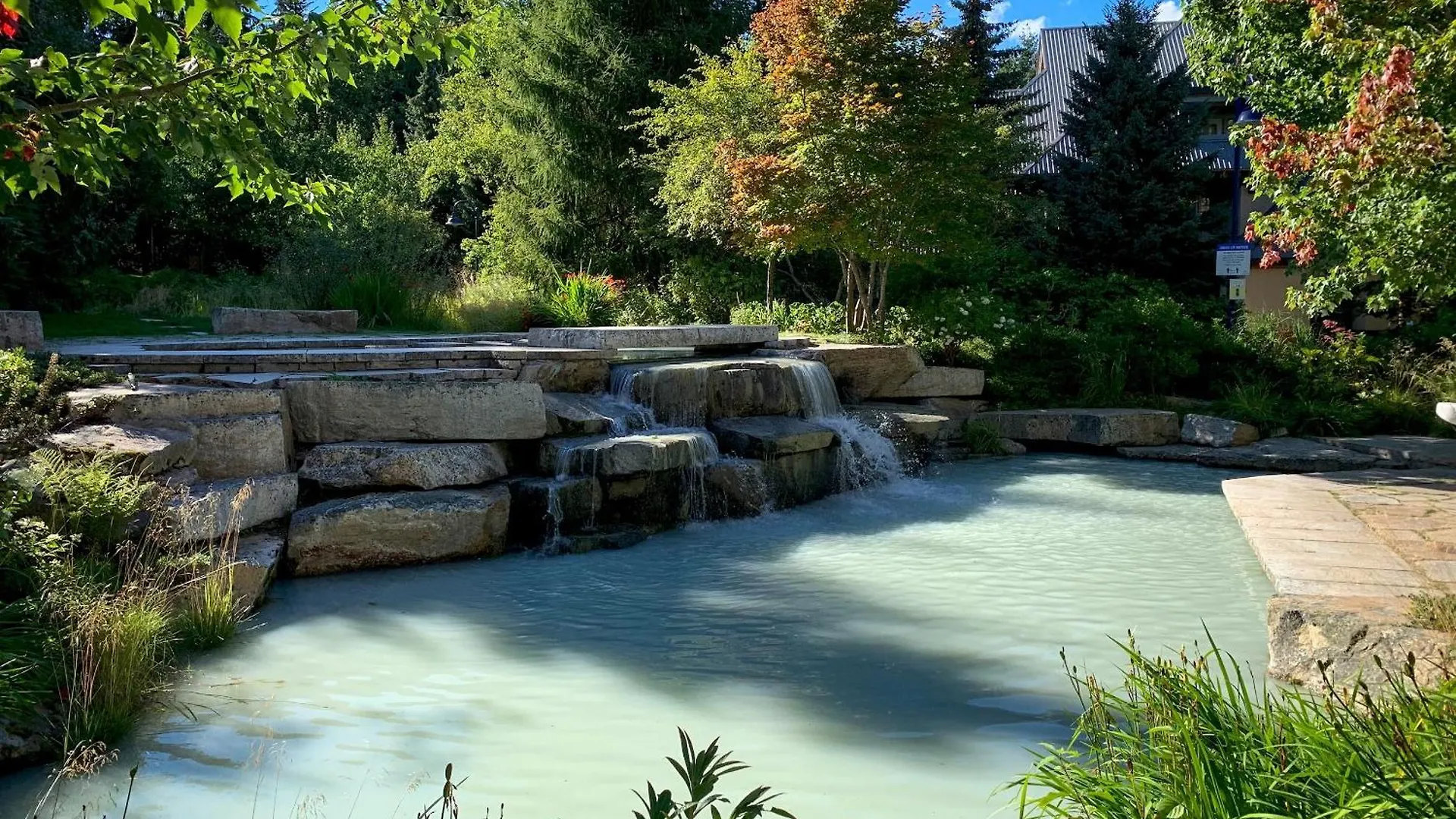 Lagoons 20 Village Location Rare 5Bdr Condo With Private Hot Tub Whistler Canada