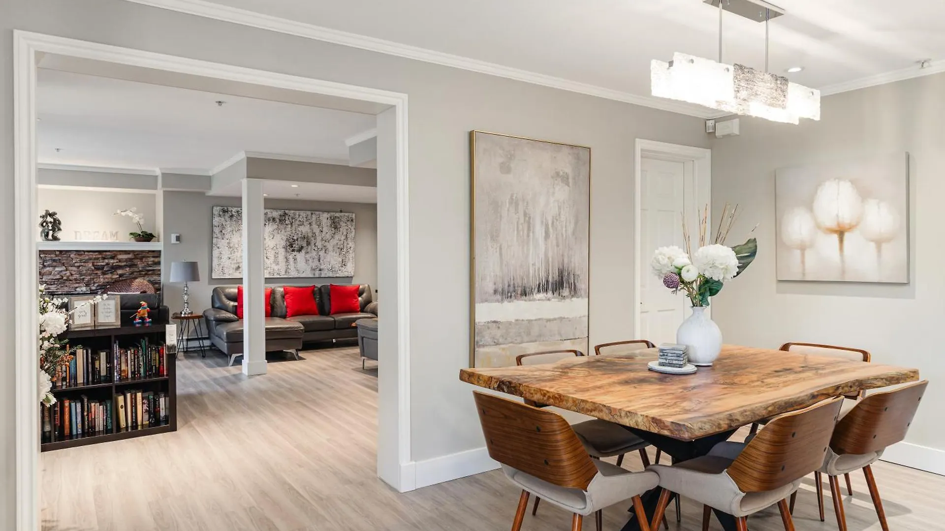 Appartement Lagoons 20 Village Location Rare 5Bdr Condo With Private Hot Tub Whistler